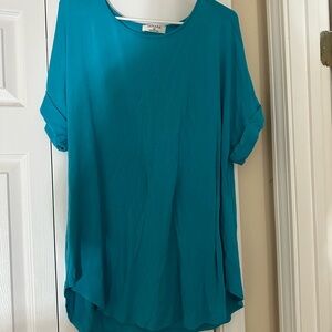 Zenana Outfitters Turquoise Short Sleeve Top